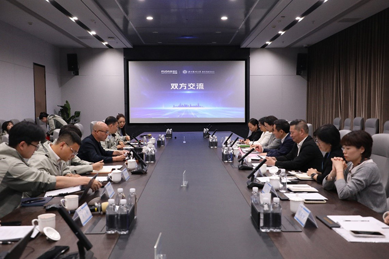 Diskussion zwischen den beiden Seiten