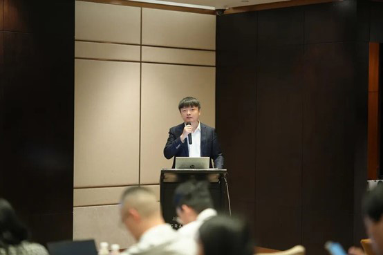 Meng Shan präsentiert die strategische Roadmap 2030 von Fuda Alloy.