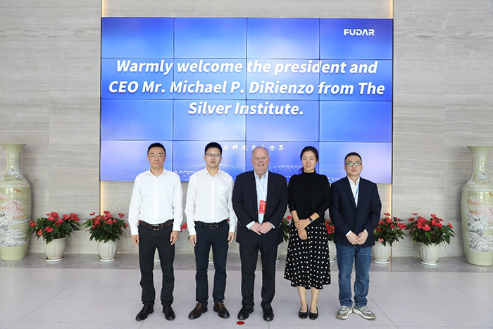 Michael Dillienzo, Vorstandsvorsitzender des World Silver Institute, besuchte Fuda